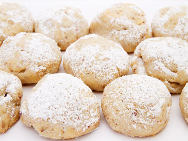 Wedding Cake Cookies Recipe
 Mexican Wedding Cakes Recipe