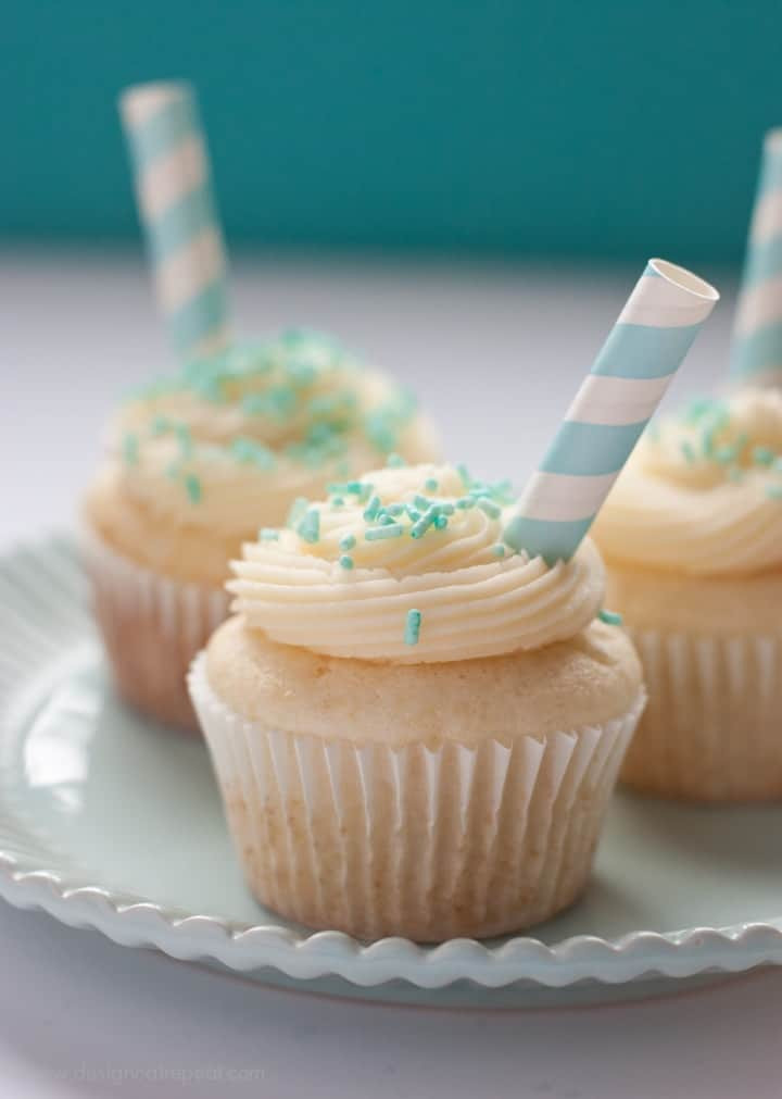 Wedding Cake Cupcake Recipe
 White Wedding Cupcakes with Buttercream Frosting