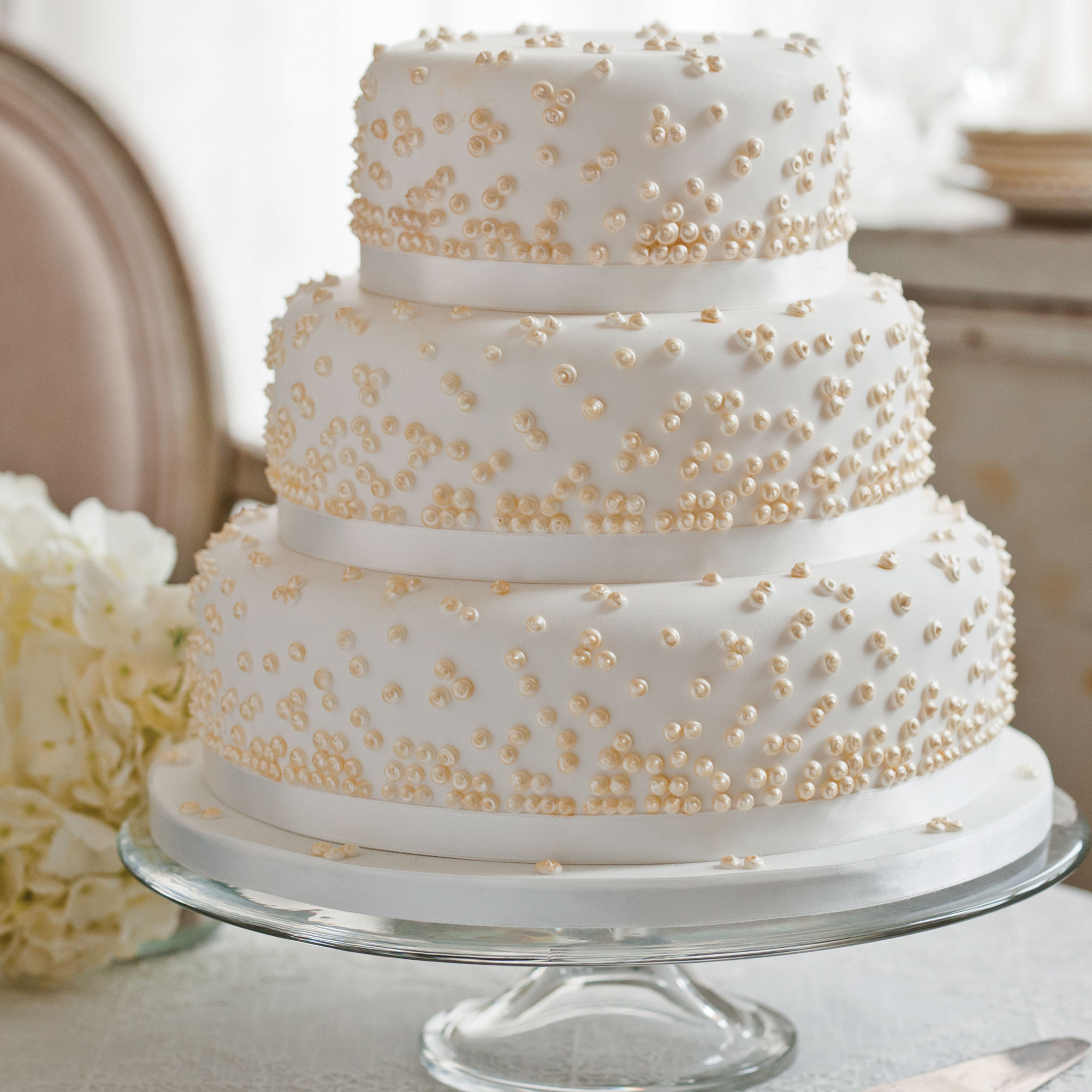Wedding Cake Cupcakes Recipe
 Grace Kelly Wedding Cake Woman And Home