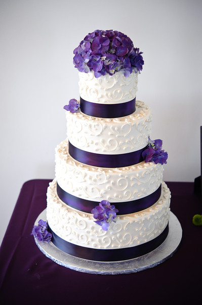 Wedding Cake Purple And White
 13 Purple & White Wedding Cake Significant Events of