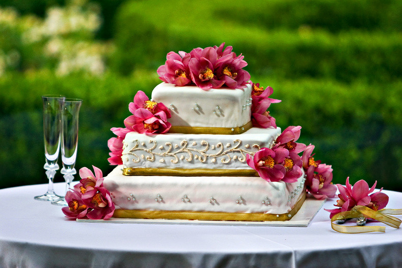 Wedding Cake Recipes From Cake Boss
 "Cake Boss" Carlo’s Bakery now offers truly sweet experience