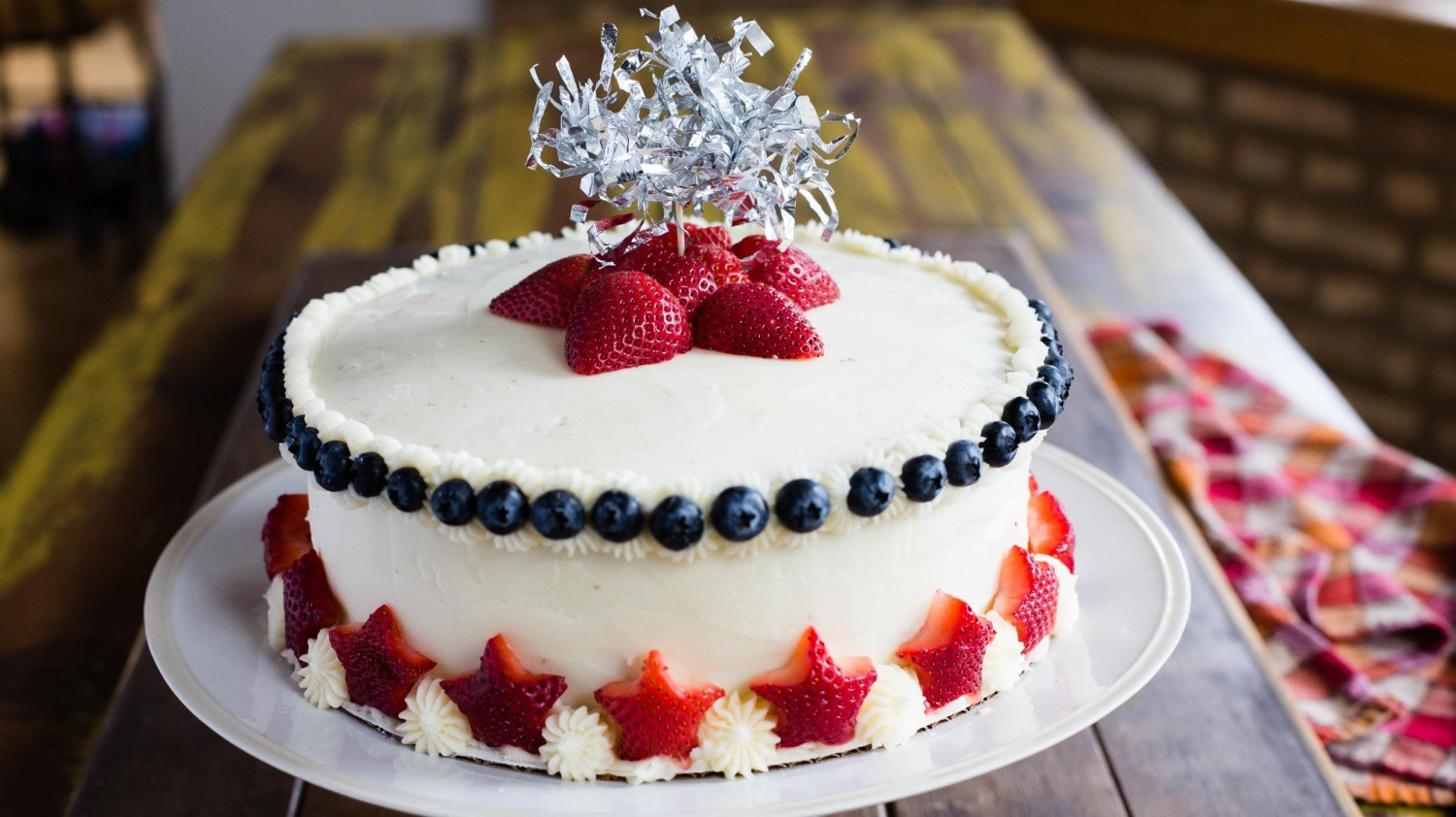 Wedding Cake Recipes Martha Stewart
 Star Spangled Strawberry Cake