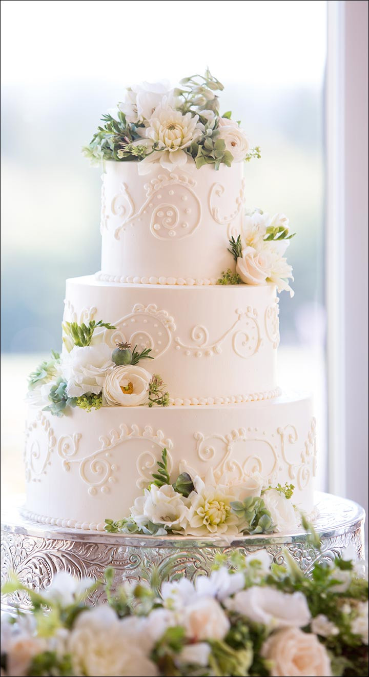 Wedding Cake White
 Wedding Cakes 28 Divinely Delicious Cakes To Celebrate