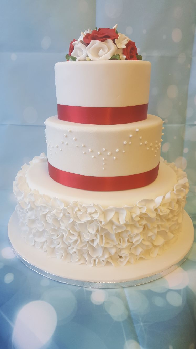 Wedding Cakes 3 Tier
 3 Tier Wedding Cake Ruffles Ravens Bakery of Es Ltd