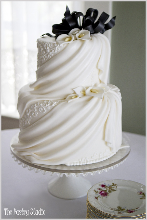 Wedding Cakes Accessories
 The Cake Zone Vintage Style Ideas for wedding cakes and
