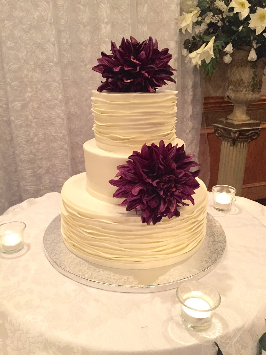 Wedding Cakes Akron Ohio
 Tiffany s Bakery Wedding Cake Akron OH WeddingWire