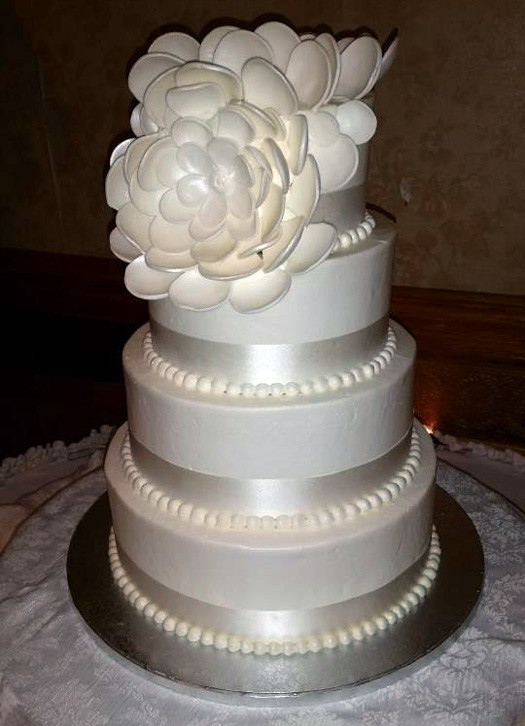 Wedding Cakes Akron Ohio
 Tiffany s Bakery Akron Ohio • Wedding Cakes