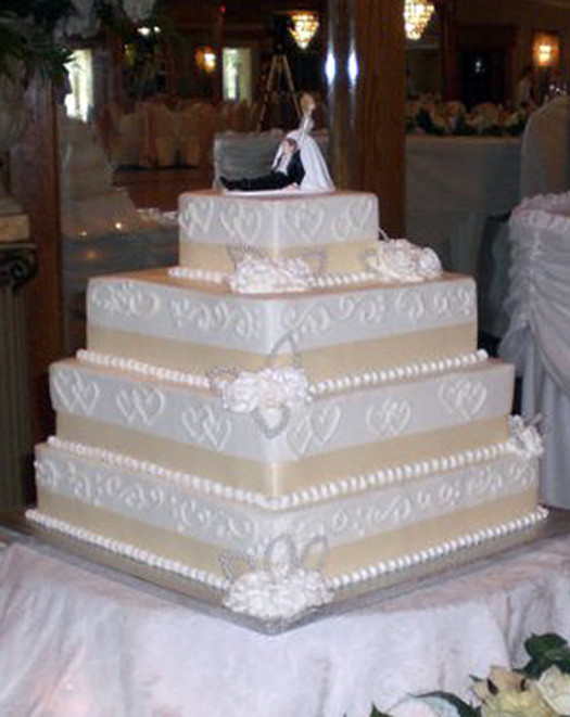 Wedding Cakes Akron Ohio
 Tiffany s Bakery Akron Ohio • Wedding Cakes