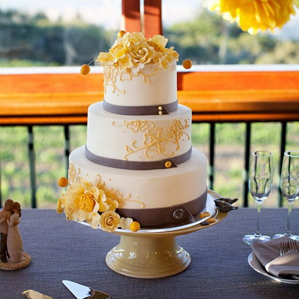 Wedding Cakes Amarillo Tx
 Torturi de nunta galbene YVE