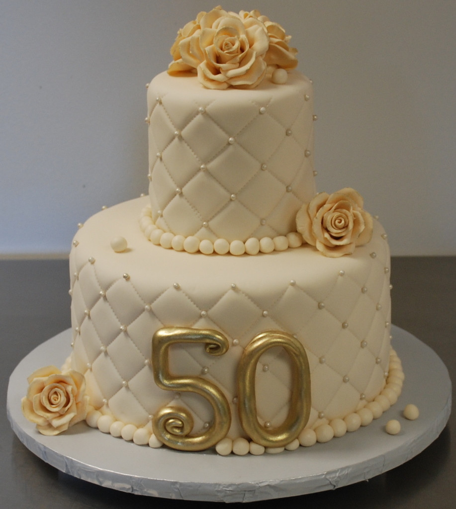Wedding Cakes Anniversary
 Gold and Elegant 50th Anniversary Cake Decoration Idea