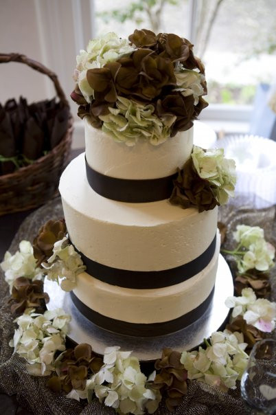 Wedding Cakes Austin
 Weddings Haute Cakes