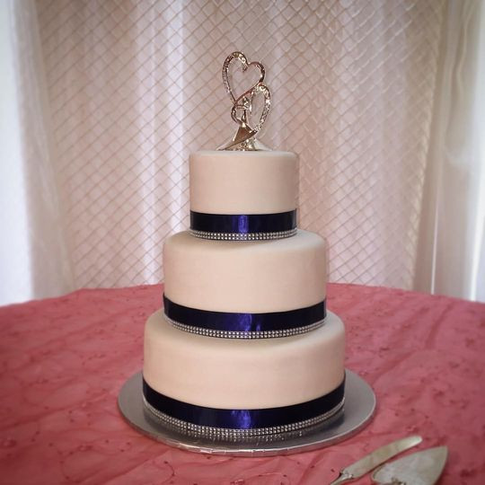 Wedding Cakes Bakersfield Ca
 E & H Sweet Shoppe Wedding Cake Bakersfield CA