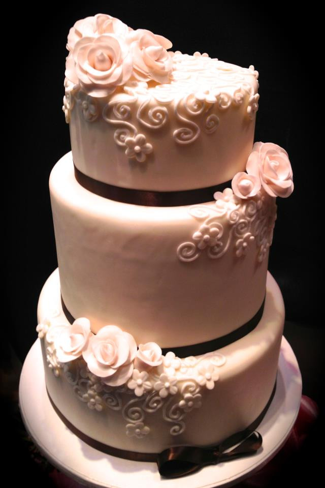 Wedding Cakes Bakersfield Ca
 Tastries Bakery Wedding Cakes in Bakersfield