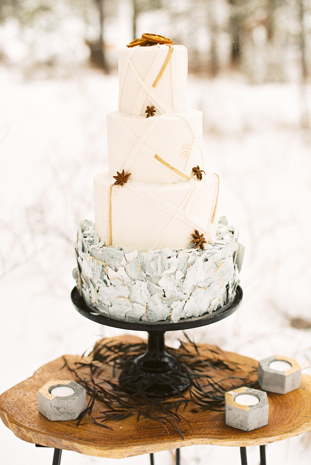 Wedding Cakes Bend Oregon
 Modern Wedding Inspiration in Bend Oregon · Ruffled