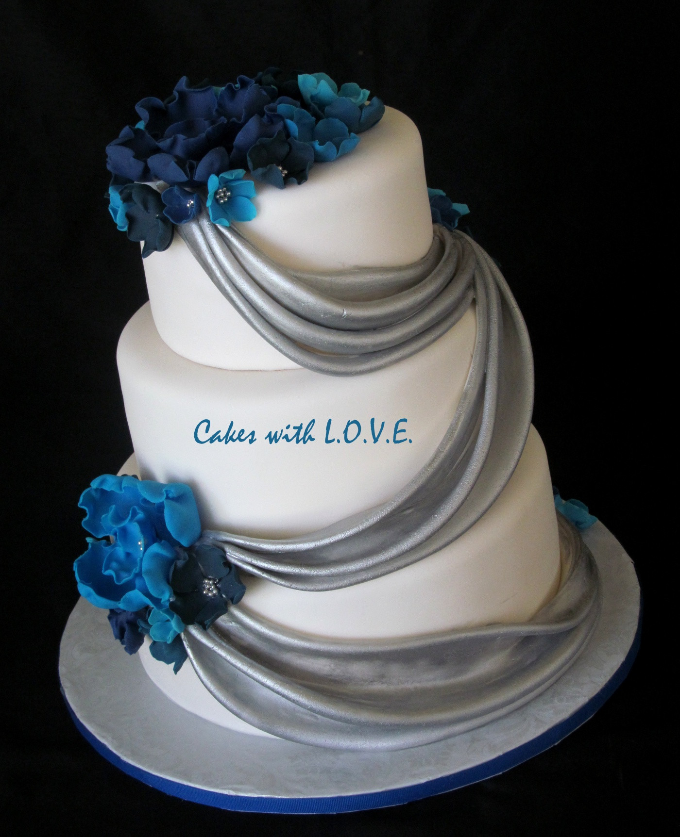 Wedding Cakes Blue And Silver
 Blue and silver wedding cakes idea in 2017