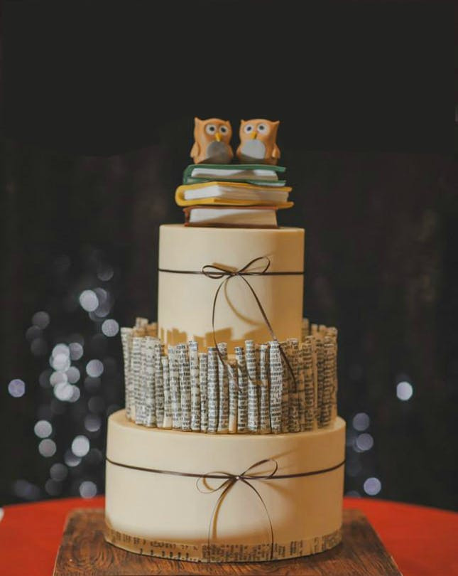 Wedding Cakes Book
 15 Geeky Wedding Cakes for All the Book Lovers Out There