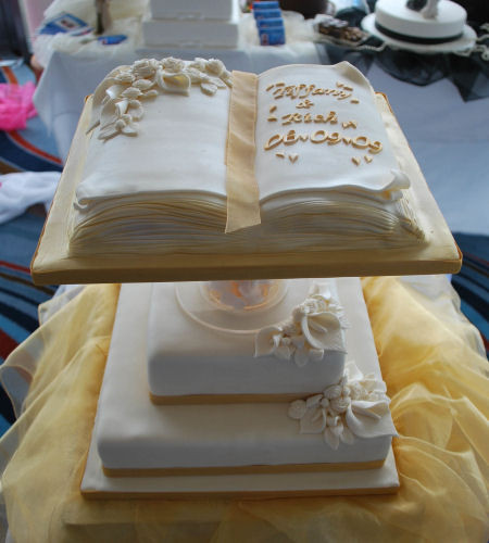 Wedding Cakes Book
 Books Wedding Cakes