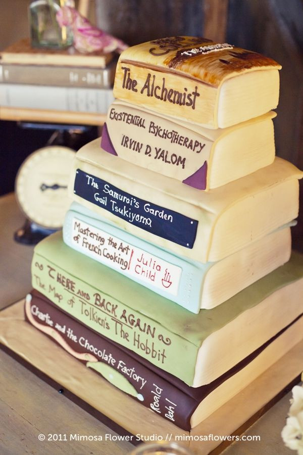 Wedding Cakes Books
 17 Best images about Book Cakes on Pinterest
