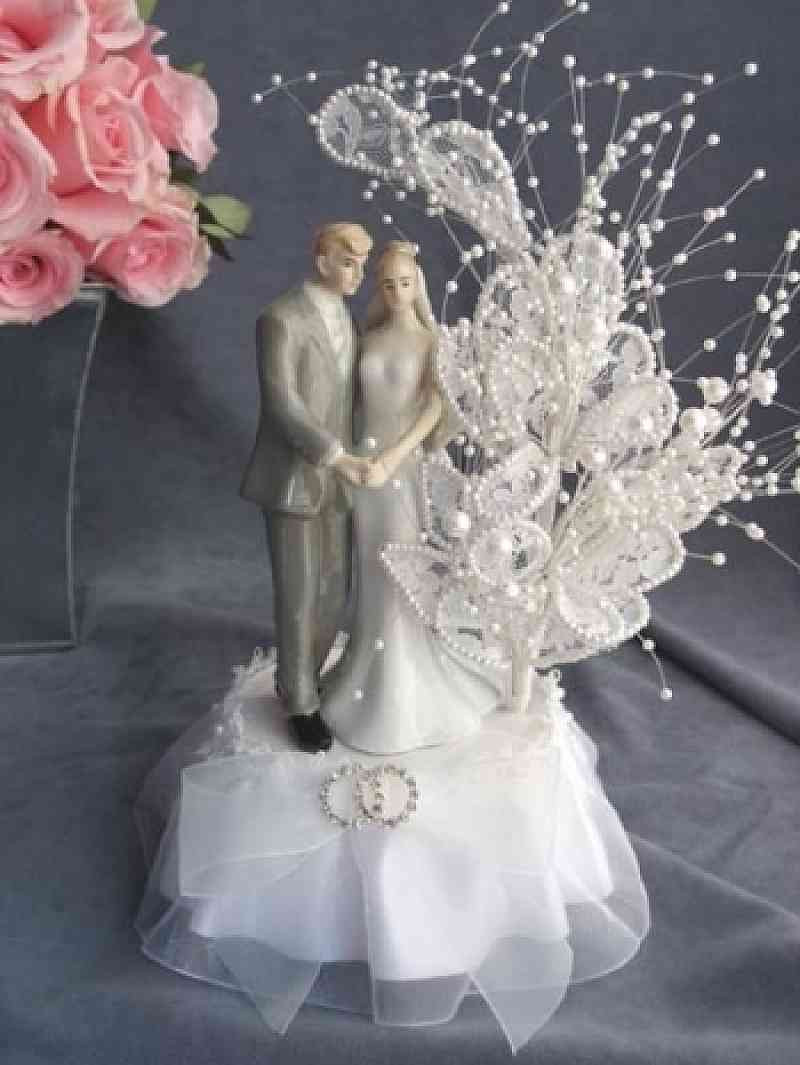 Wedding Cakes Bride And Groom
 Pearl Elegance Bride and Groom Cake Topper