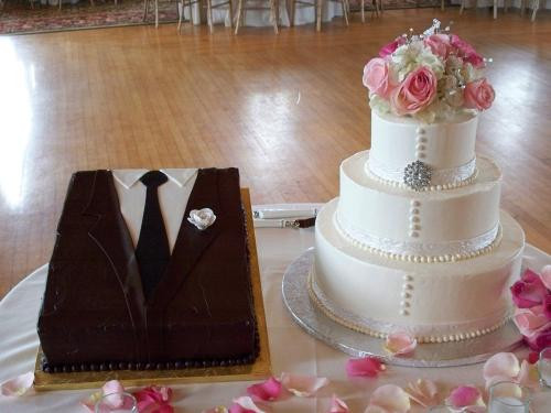Wedding Cakes Bride And Groom
 Groom’s Cake