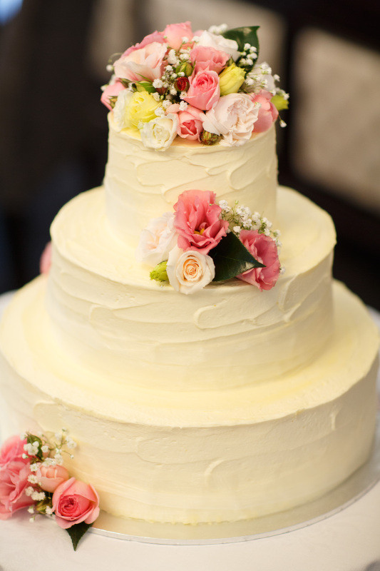 Wedding Cakes Buttercream Frosting
 BCG47 A round 3 tier large wedding cake finished a texture