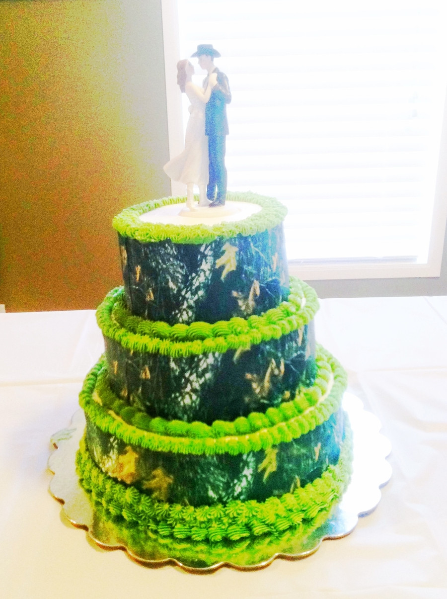 Wedding Cakes Camo
 Camo Wedding Cake CakeCentral