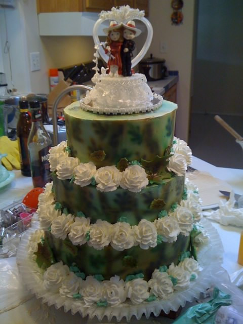 Wedding Cakes Camouflage
 Frosted Art Camouflage Wedding Cake by Leah