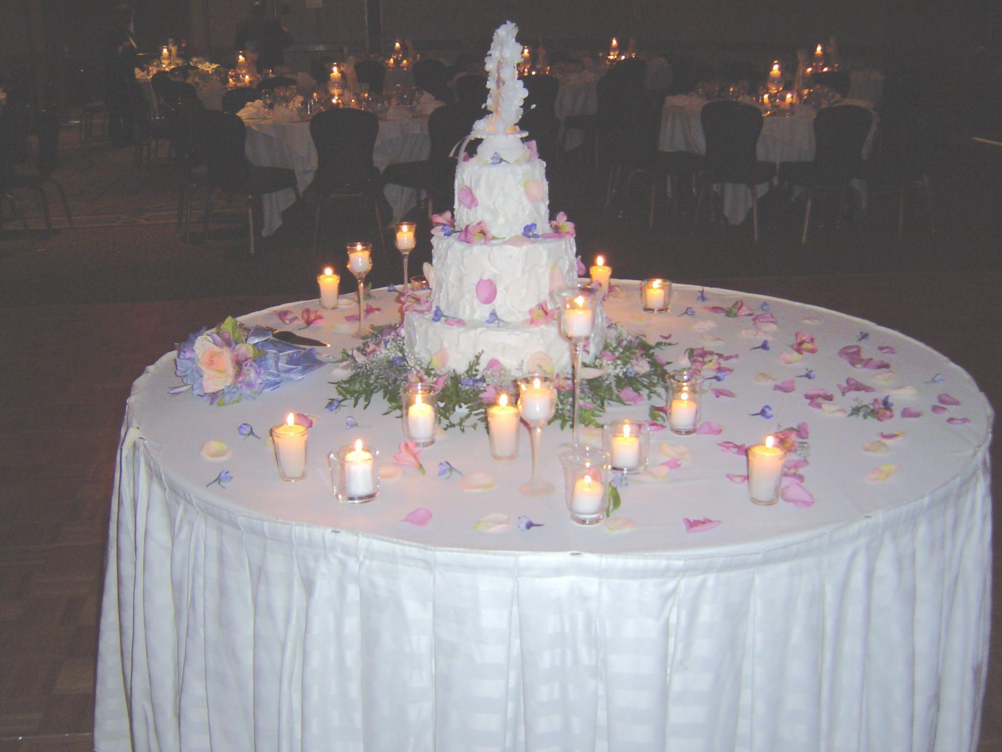 Wedding Cakes Centerpieces
 unique table decorations for weddings