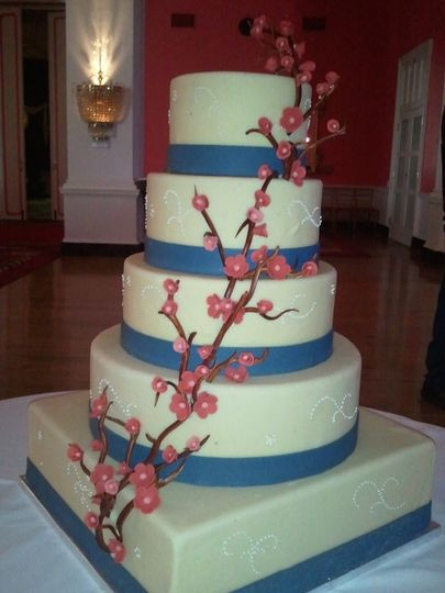 Wedding Cakes Charlottesville Va
 Albemarle Baking pany Wedding Cake Charlottesville