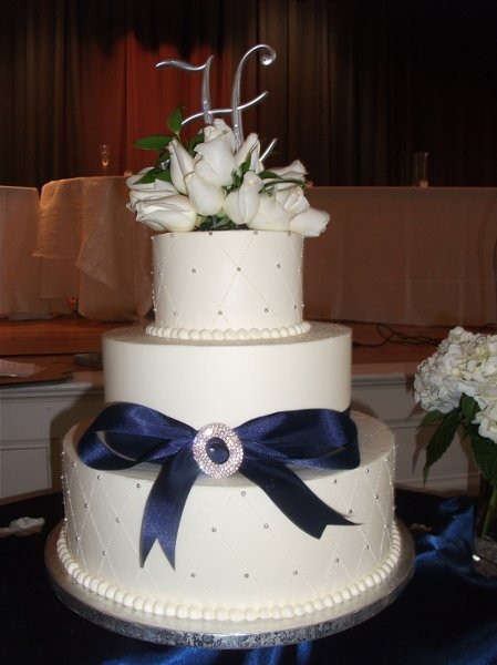 Wedding Cakes Cincinnati Ohio
 A Spoon Fulla Sugar Cincinnati OH Wedding Cake