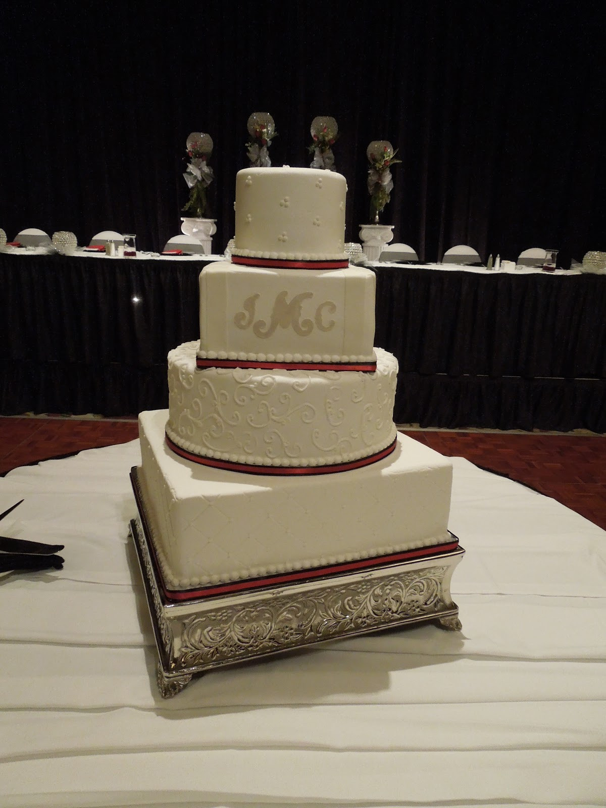 Wedding Cakes Columbia Mo
 Edith Hall Cakes 573 696 2505 April 2012