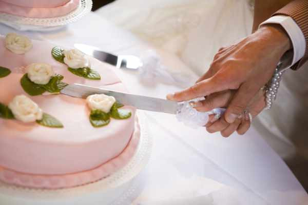 Wedding Cakes Cutting
 Cutting The Wedding Cake A Tradition