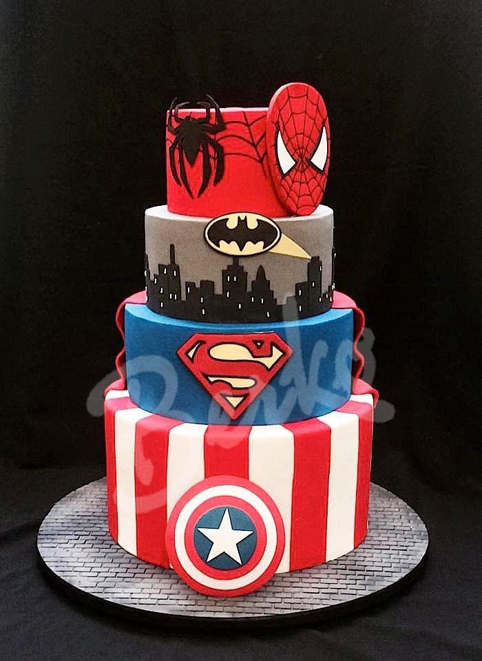 Wedding Cakes D.C
 Berko Wedding cake Paris DC vs Marvel ics