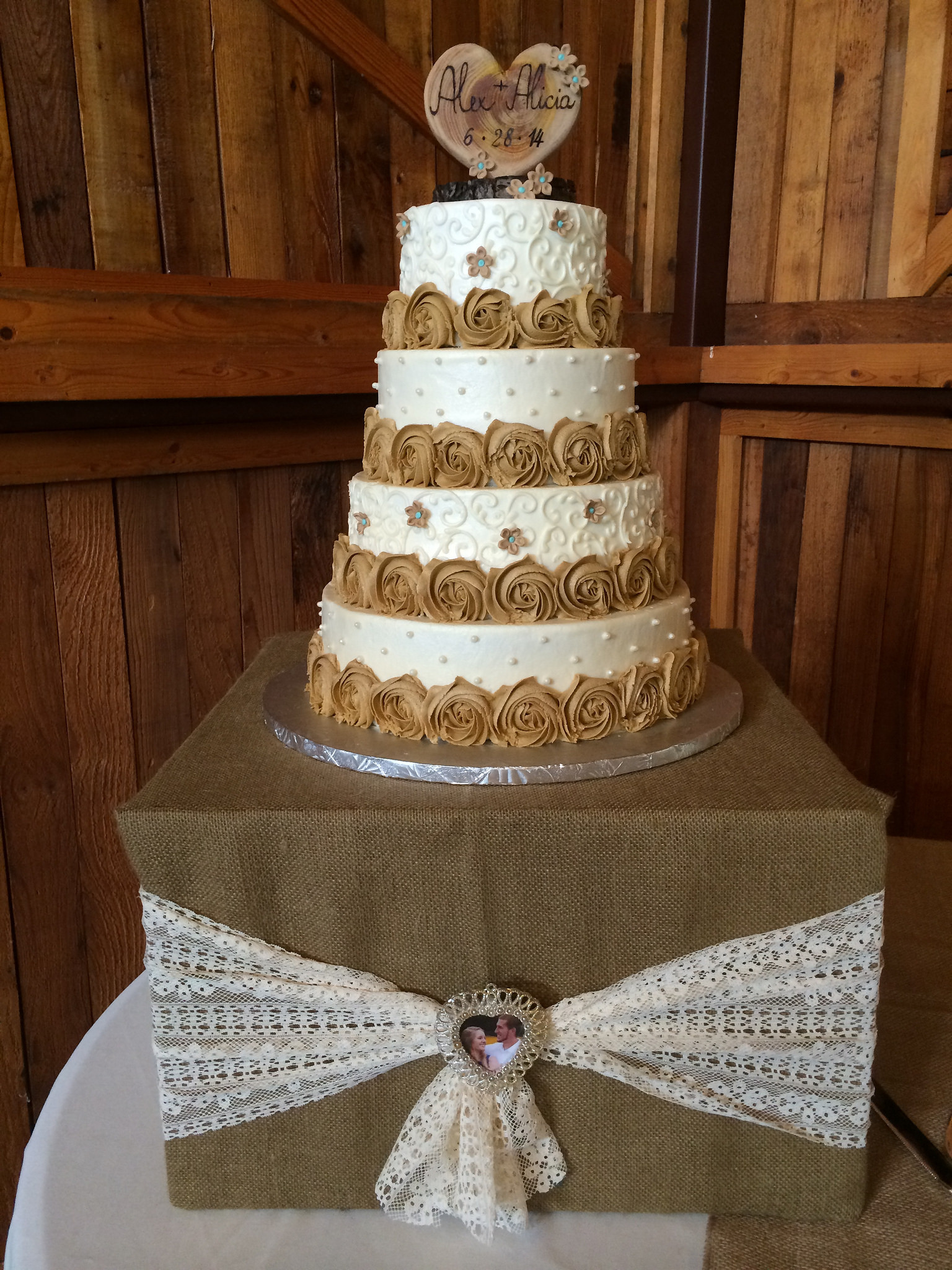 Wedding Cakes Dallas
 Wedding Cakes & Anniversary Cakes Dallas TX