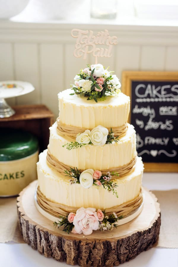 Wedding Cakes Decor
 17 Wedding Cake Decorating Ideas Perfect for Rustic