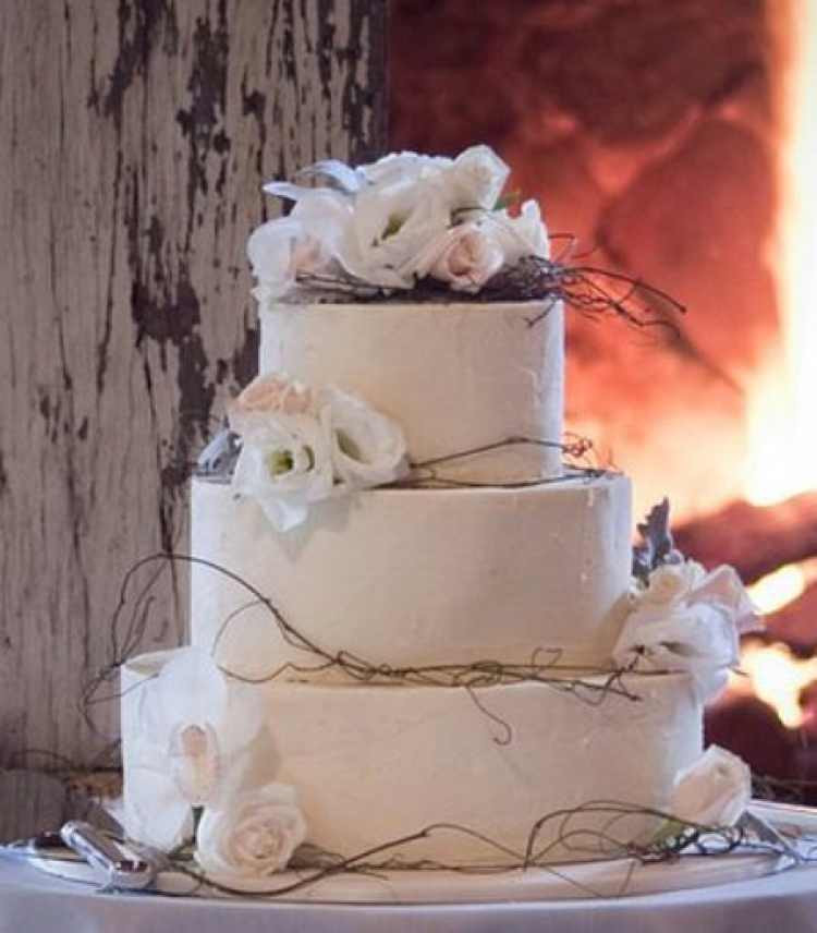 Wedding Cakes Decoration
 Wedding Cake Decorating Ideas Wedding and Bridal Inspiration