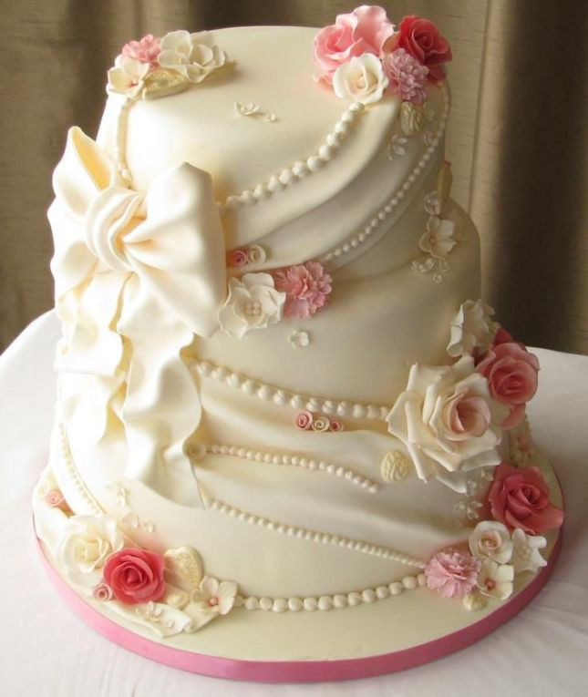 Wedding Cakes Delivered
 Wedding cake in Gurgaon online cake delivery by Winni
