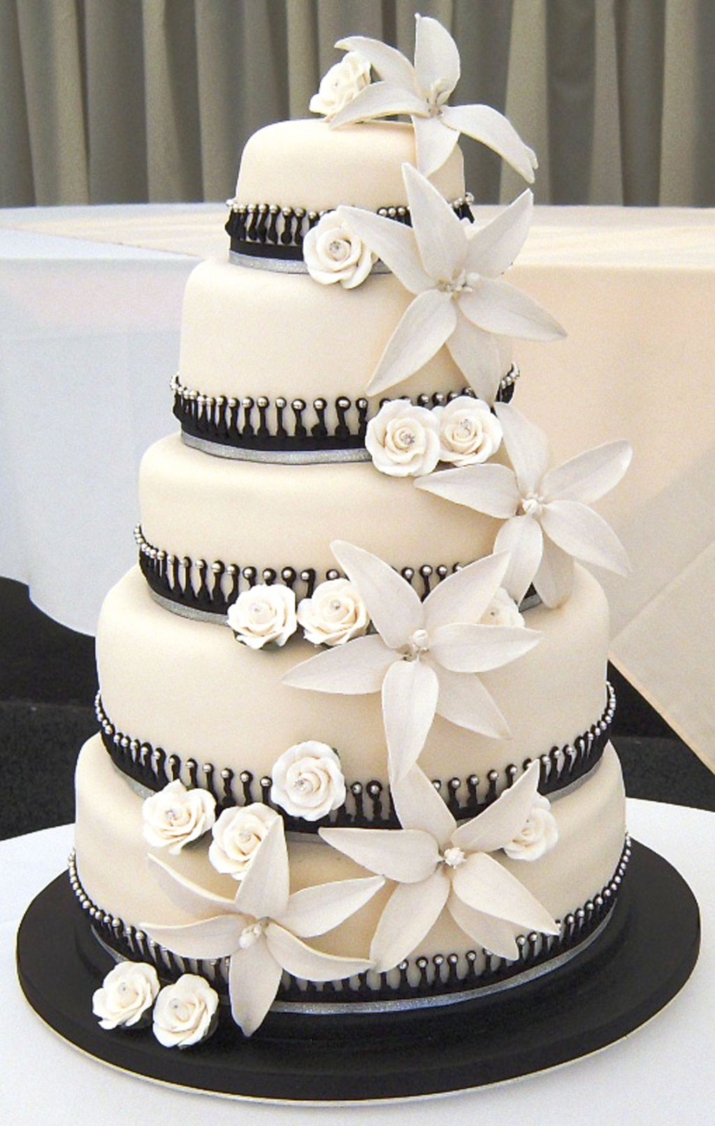 Wedding Cakes Design Ideas
 Black White Wedding Cake Designs Wedding Cake Cake Ideas