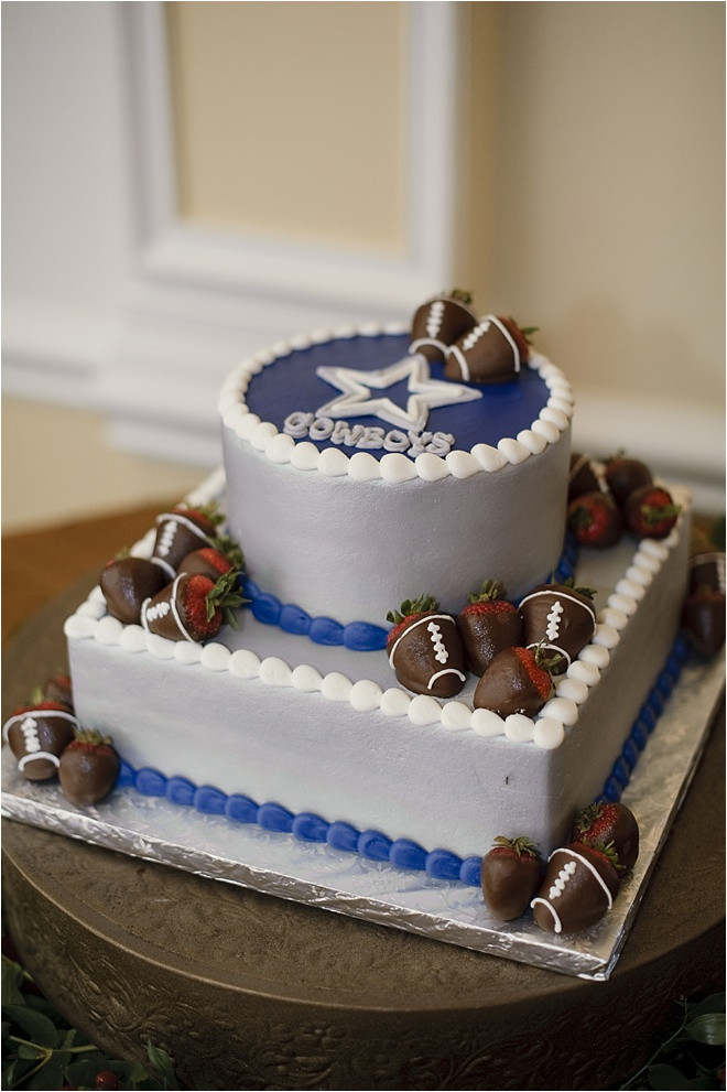 Wedding Cakes Dfw
 Dallas Cowboys Wedding Cake