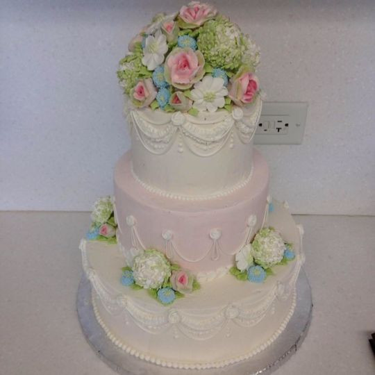 Wedding Cakes Dothan Al
 The Cakery Wedding Cake Dothan AL WeddingWire