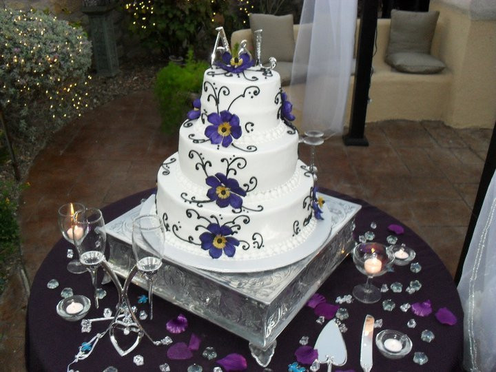 Wedding Cakes El Paso
 Cakecateria Best Wedding Cake in El Paso