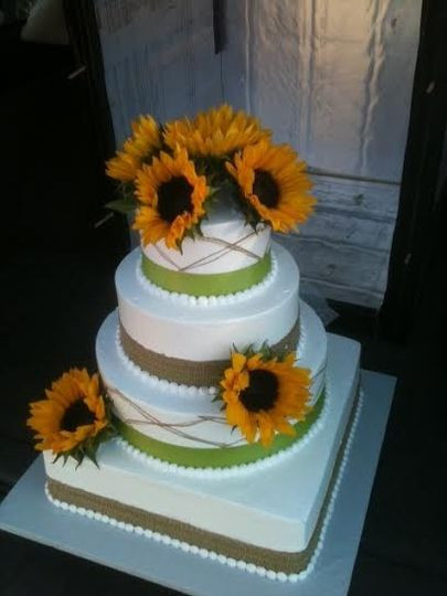 Wedding Cakes Eugene Oregon
 Sweet Dreams Bakery Wedding Cake Veneta OR WeddingWire