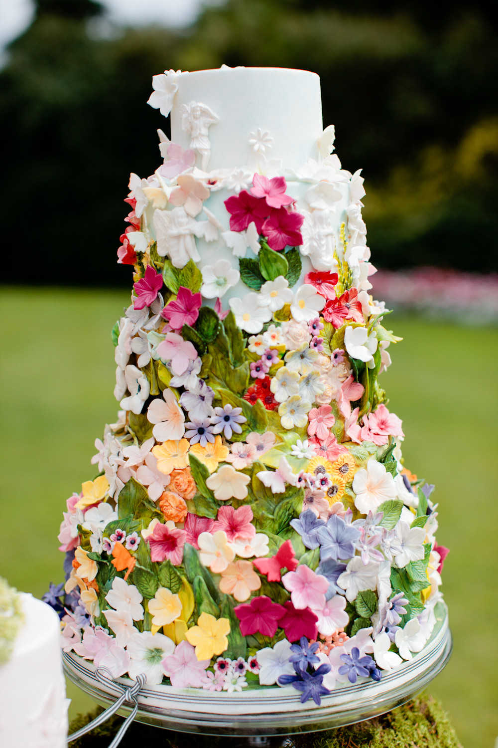 Wedding Cakes Flowers
 10 Colorful Wedding Cakes