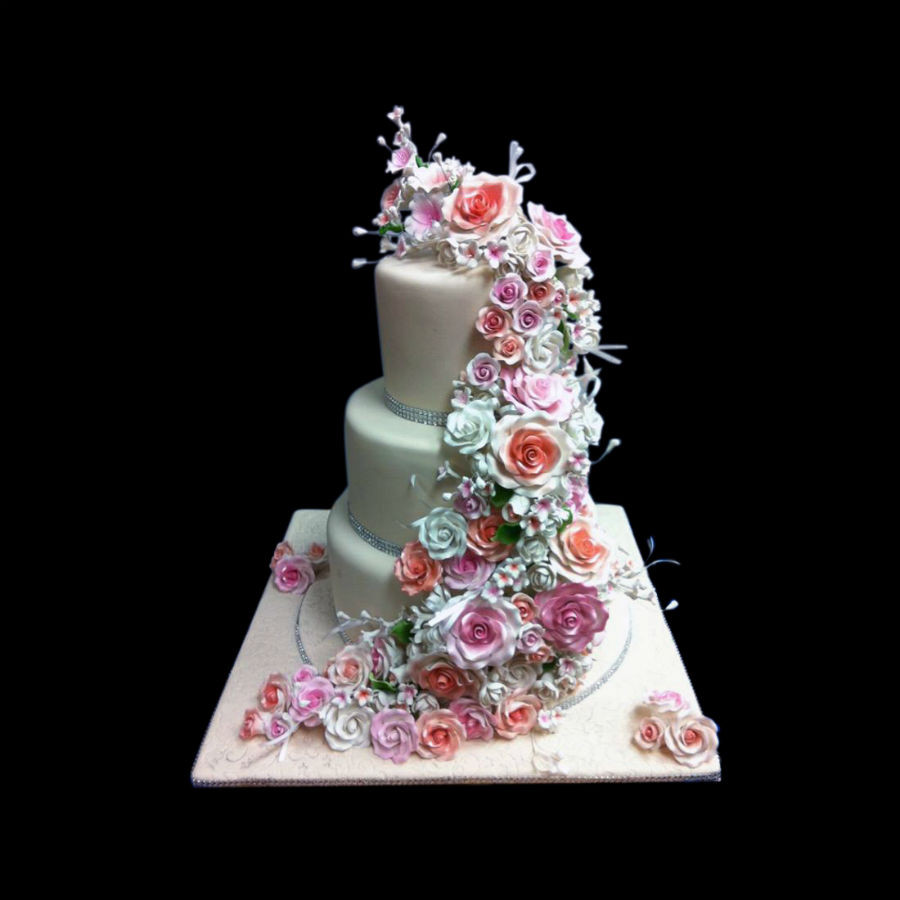 Wedding Cakes For 100 Guests
 Wedding cake for 100 people idea in 2017