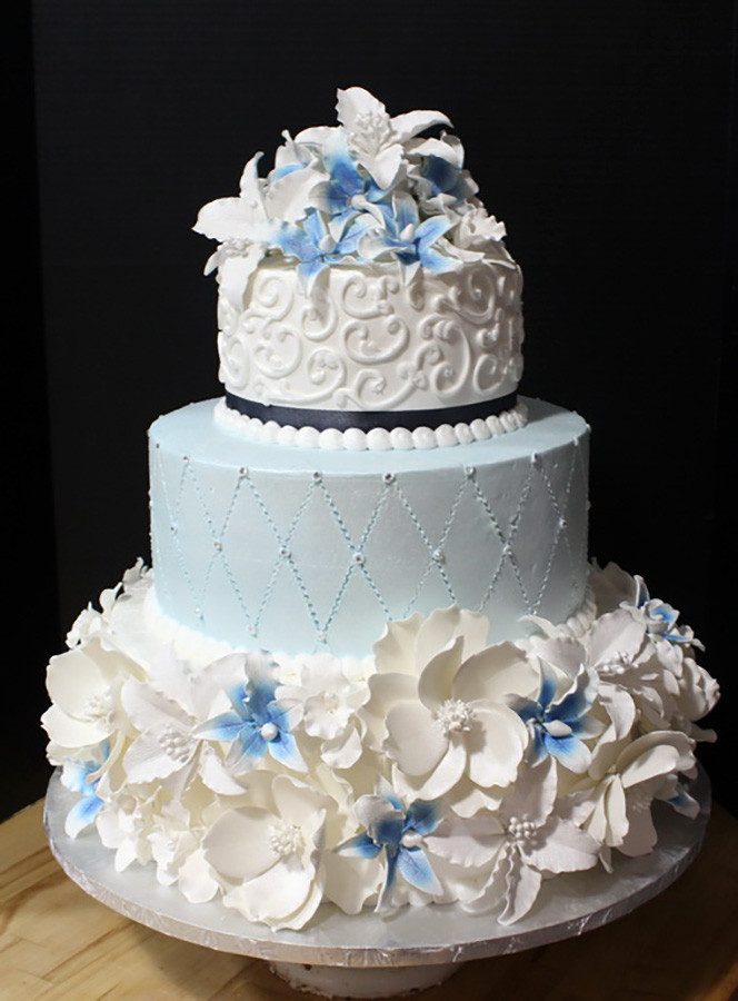 Wedding Cakes For 50 Guests
 The most beautiful wedding cakes How big wedding cake for