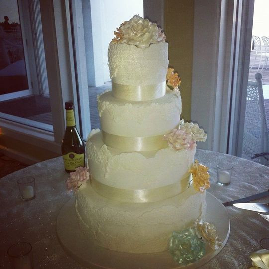 Wedding Cakes Fort Lauderdale
 Susie s Scrumptious Sweets Wedding Cake Fort