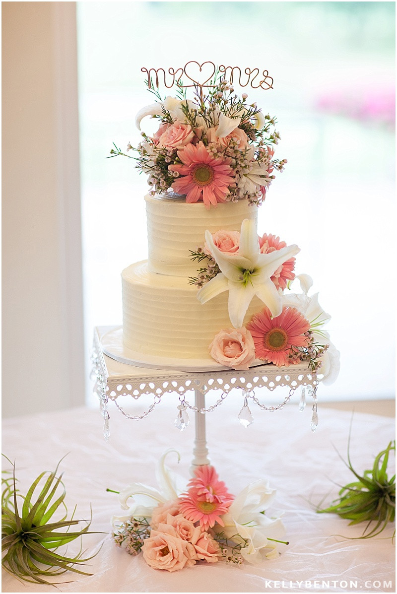 Wedding Cakes Fort Wayne
 Jessica & Kyle at Orchard Ridge Country Club Fort Wayne