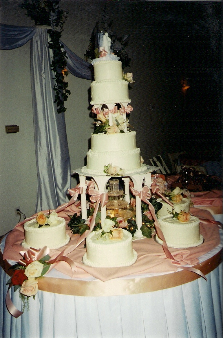 Wedding Cakes Fountains
 Pin Fountain Wedding Cakes Promotion Buy Promotional Cake