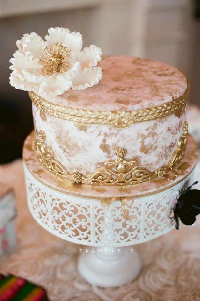 Wedding Cakes Gold And White
 Gold Wedding White & Gold Wedding Cakes Weddbook