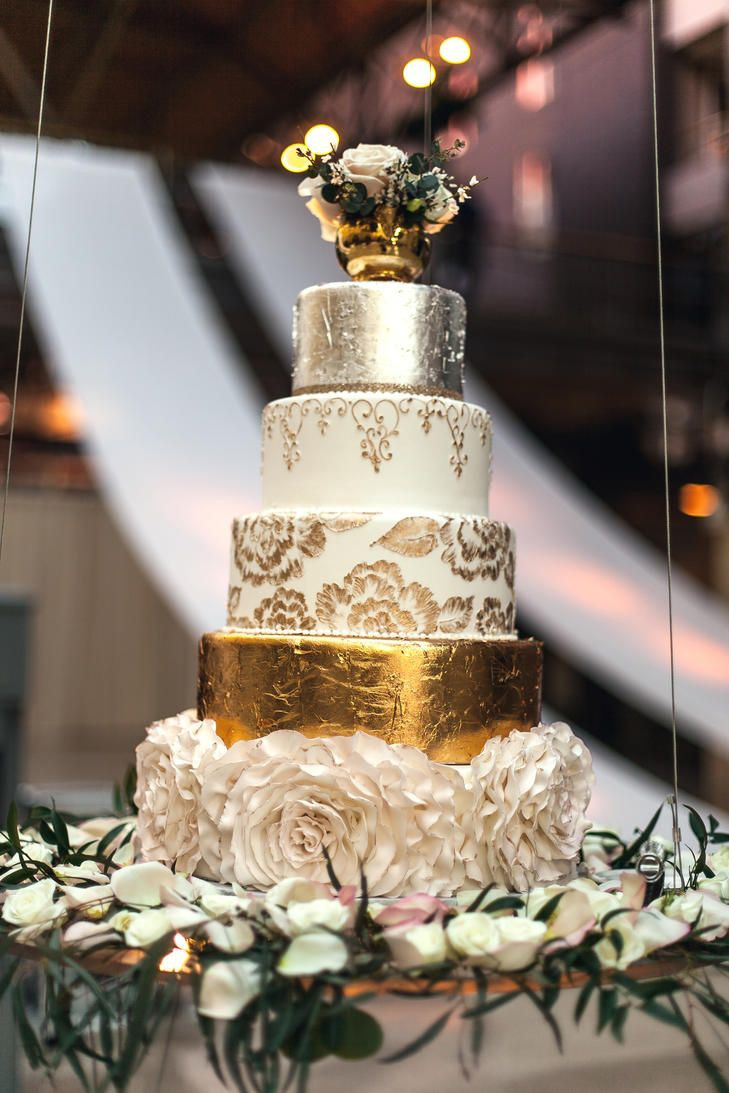 Wedding Cakes Gold And White
 1000 images about Wedding Cakes on Pinterest